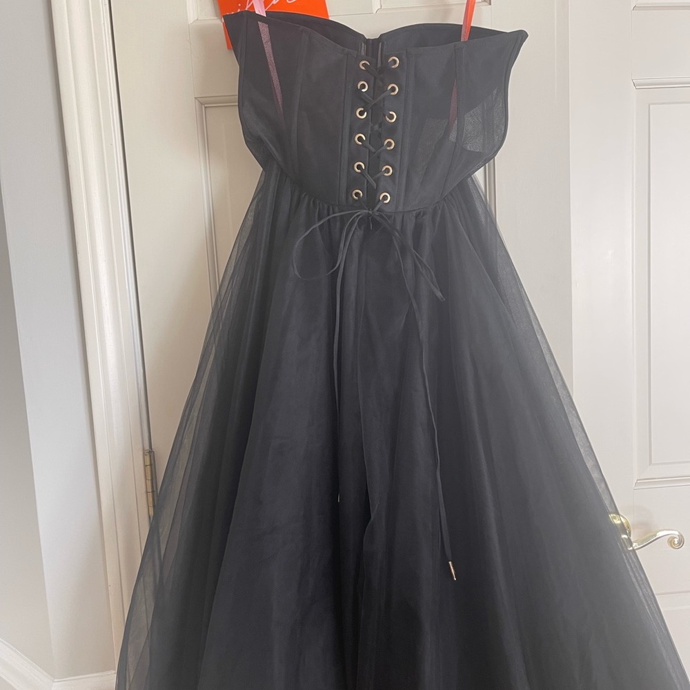 NWT Milla Dress Size Large - Picture 4 of 7